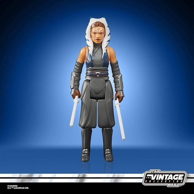 Star Wars Retro Collection Ahsoka Tano 3.75 Figure The Mandalorian (DAMAGED)