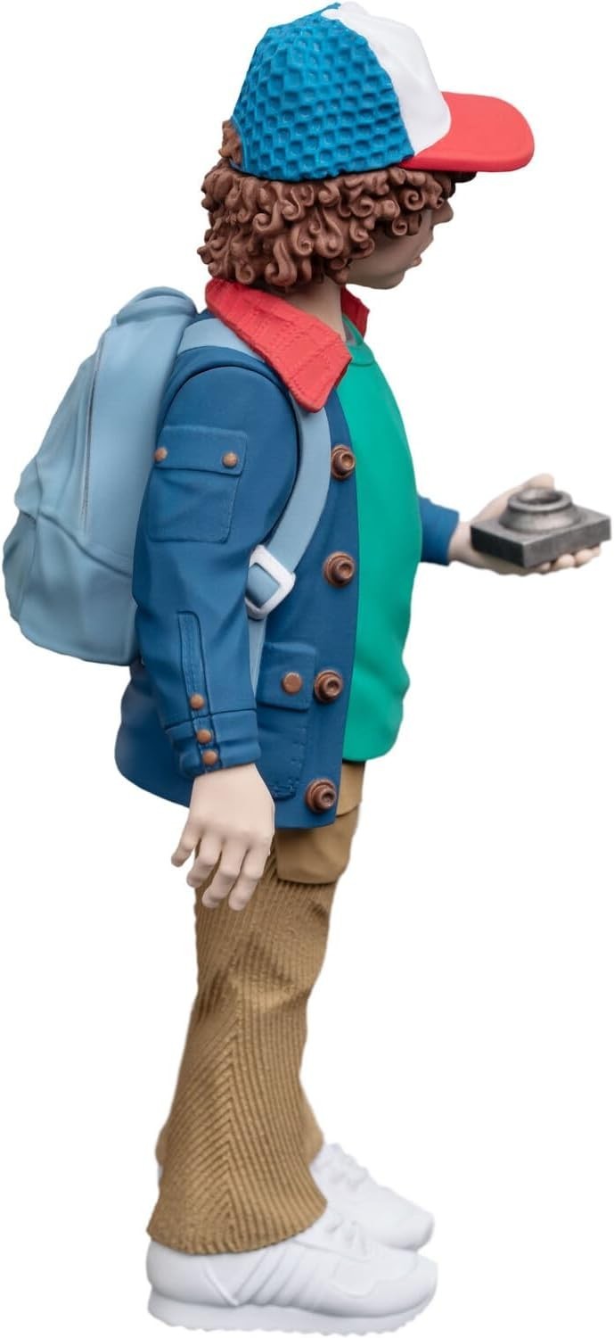 Stranger Things Mini Epics Dustin The Pathfinder Vinyl Figure – Weta Workshop