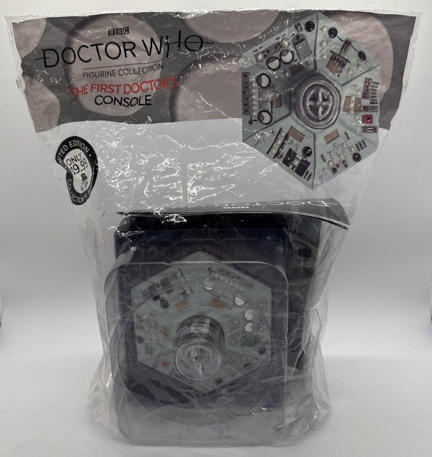 Eaglemoss Doctor Who Figurine Collection First Doctor’s Console Model & Magazine
