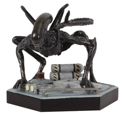 Eaglemoss Alien Covenant Xenomorph Figurine #35 w/ Magazine Collectible