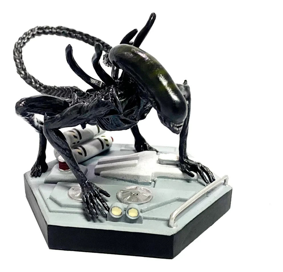 Eaglemoss Alien Covenant Xenomorph Figurine #35 w/ Magazine Collectible