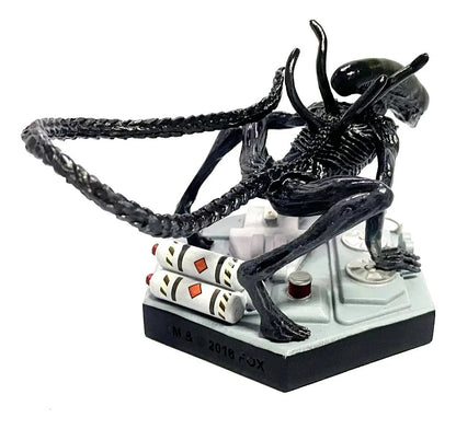Eaglemoss Alien Covenant Xenomorph Figurine #35 w/ Magazine Collectible