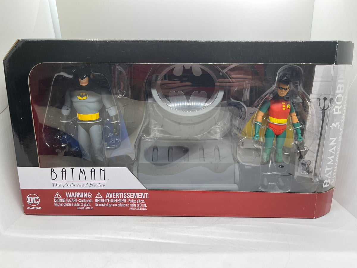 DC Collectibles Batman & Robin Light-Up Bat-Signal Figure Set
