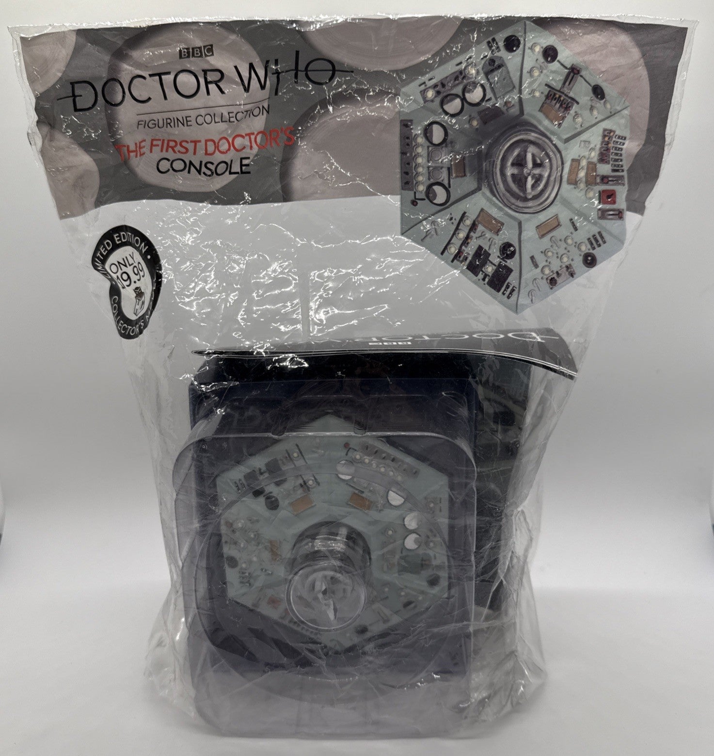 Eaglemoss Doctor Who Figurine Collection First Doctor’s Console Model & Magazine