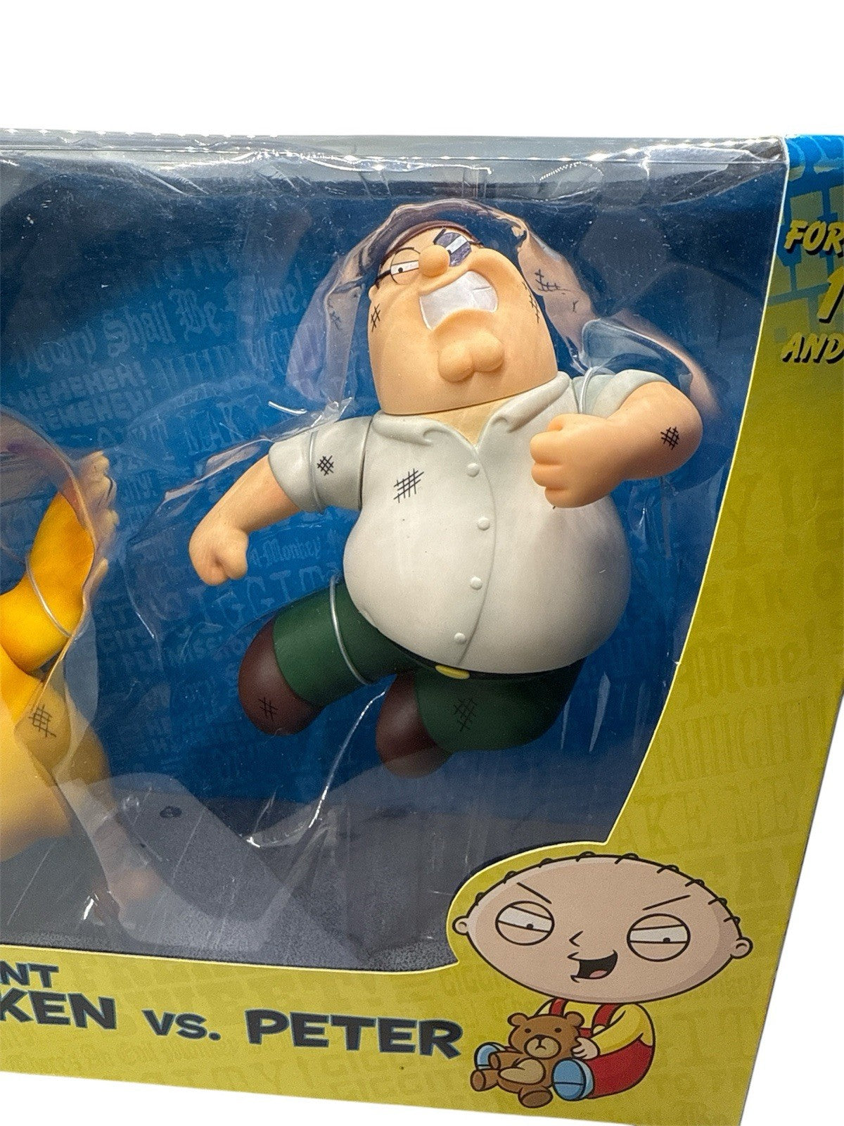 Mezco Family Guy Giant Chicken vs Peter Action Figure Set (2010) New And Sealed