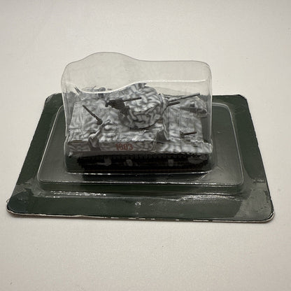 Eaglemoss M3A1 Stuart Light Tank – Russian Tanks Collection – Winter Camo – 1:72