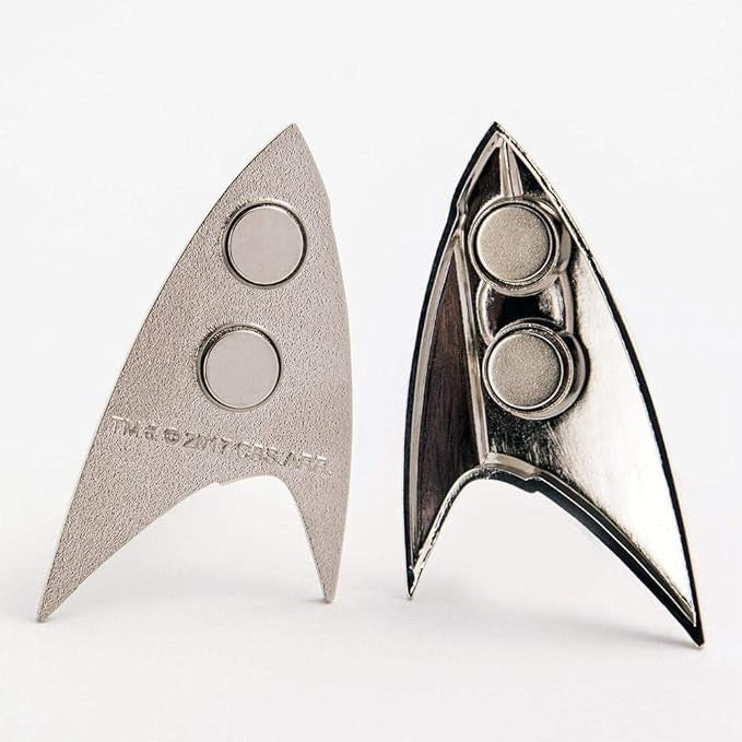 QMx Star Trek Discovery Starfleet Medical Badge Magnet