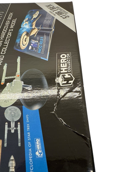 Eaglemoss Star Trek Starships Shipyards Starfleet Ships Book & Model Set