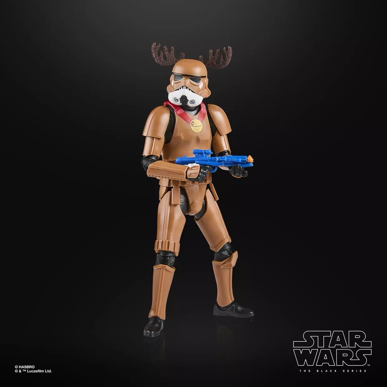 Star Wars Black Series Stormtrooper Holiday Edition Figure with Porg Accessories