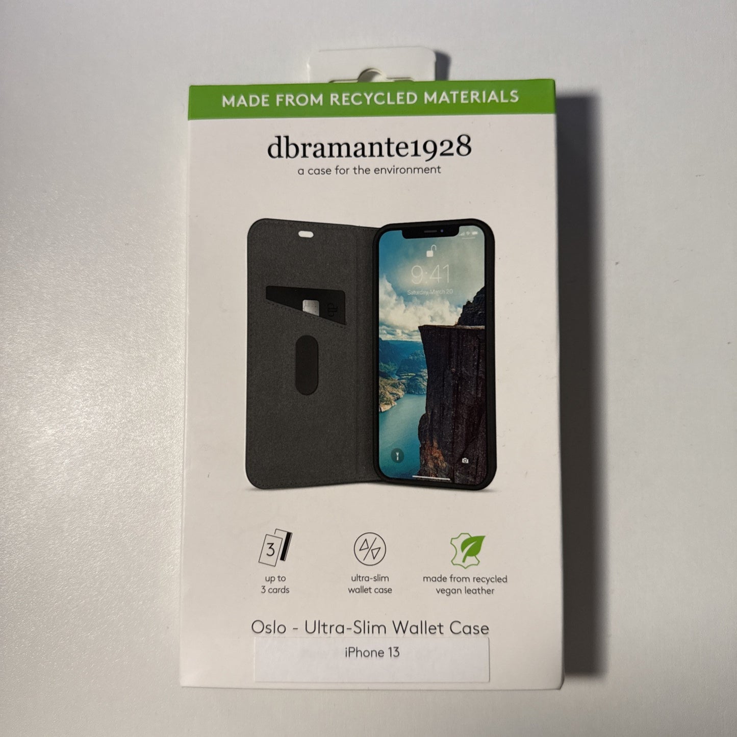 dbramante1928 Oslo - Ultra-Slim Wallet Case - iPhone 13 - Black Leather